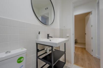 Modern Apt & Cool interior design a 20 metros del Retiro - image 26