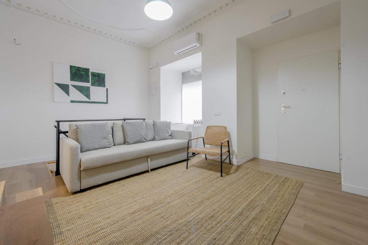 Modern Apt & Cool interior design a 20 metros del Retiro - image 4