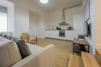 Modern Apt & Cool interior design a 20 metros del Retiro - image 7
