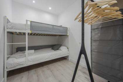 Cool&SoHo Style Apt 9pax Calle Luciente-La Latina - image 18