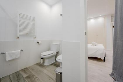 Cool&SoHo Style Apt 9pax Calle Luciente-La Latina - image 8