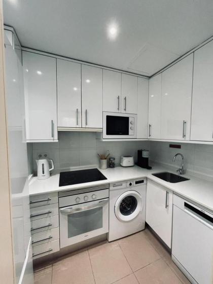 New Stylish Apt 5pax en la Plaza de Espana - image 13