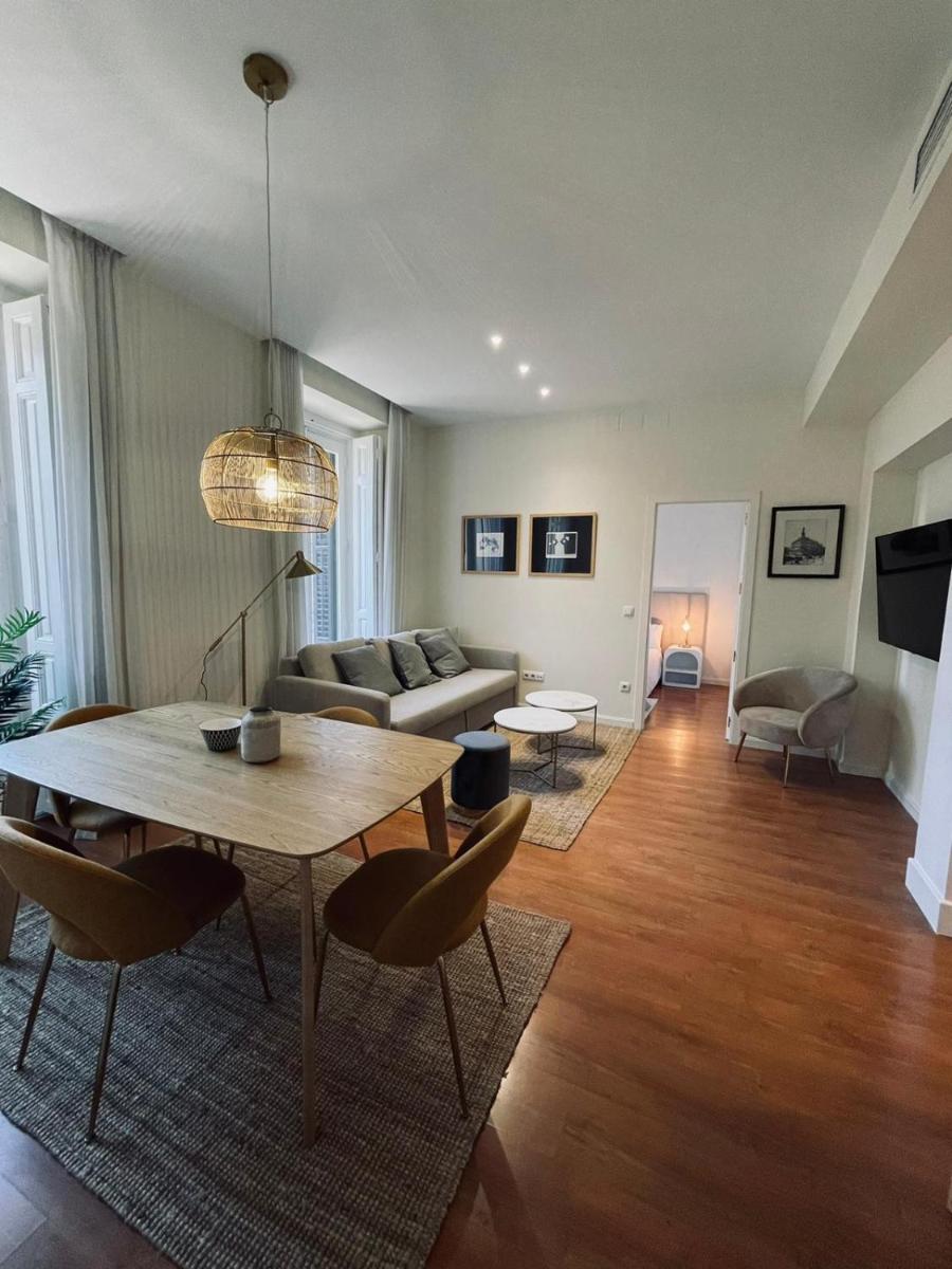 New Stylish Apt 5pax en la Plaza de Espana - image 2