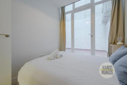 Cool Apt para 9pax en plena Plaza de Chueca - image 23