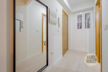 Cozy Apt 1hab para 4 pax en la Plaza de Chueca - image 21