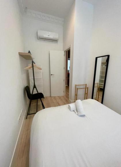 Cool&Central Apt para 7pax en Justicia-Centro - image 18