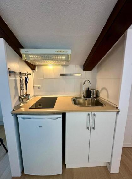 Centrico Loft en Calle Carretas-Sol 2pax - image 4