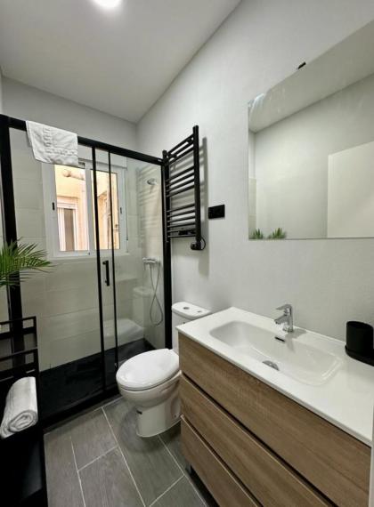 New and Amazing Apt para 7 pax en la Latina - image 23