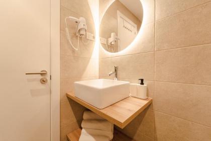 I'M Room Suites Nuevos Ministerios - Bernabeu Digital Access - image 28
