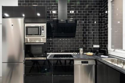Chueca San Anton Apartment - image 27