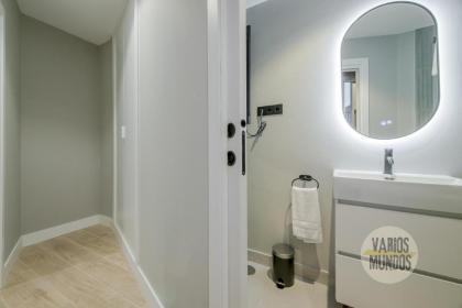 Centrico and New Bajo Apt para 10pax en Gran Via - image 26