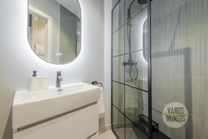 Urban and Central Apt 5pax en Calle Silva-Gran Via - image 17