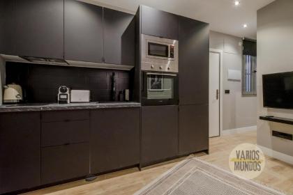 Urban and Central Apt 5pax en Calle Silva-Gran Via - image 3