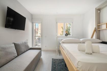 MADRIVER apartamentos reformados con parking gratuito - image 21