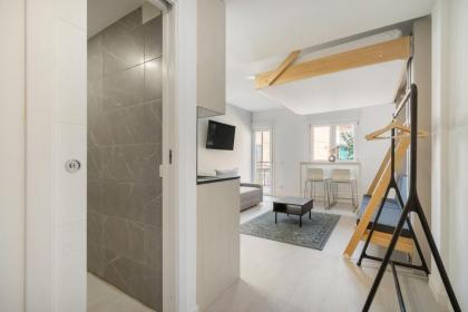MADRIVER apartamentos reformados con parking gratuito - image 23